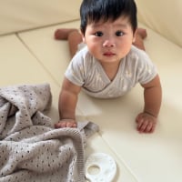 異膚寶寶也能安心使用的洞洞毯｜bimbidreams透氣純棉洞洞毯，柔軟好蓋推薦~